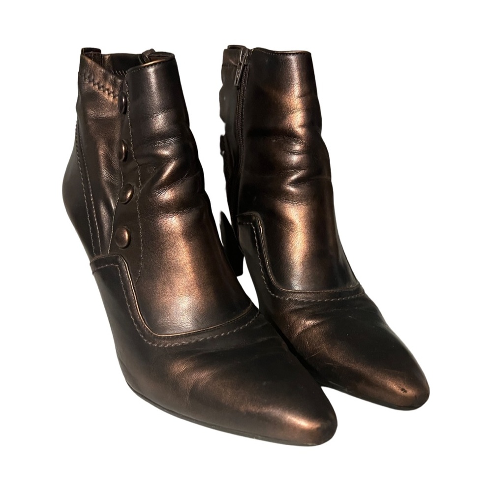 Like New Franco Sarto Bronze Ankle Boot w buttons & Zippers. SUPER Comfortable
